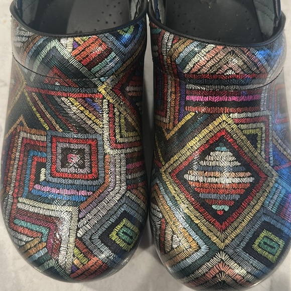 Multicolor dansko worn twice! - Picture 5 of 7